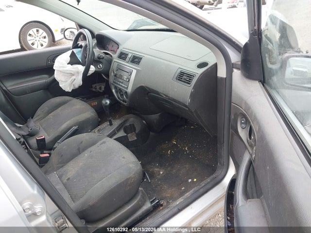 2005 Ford Focus Zx5 მანქანა იყიდება აუქციონზე, vin: 3FAFP37N95R158262, აუქციონის ნომერი: 12610292