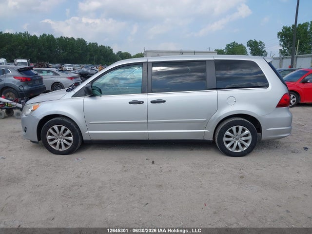 2009 Volkswagen Routan S მანქანა იყიდება აუქციონზე, vin: 2V8HW44X89R558332, აუქციონის ნომერი: 12645301
