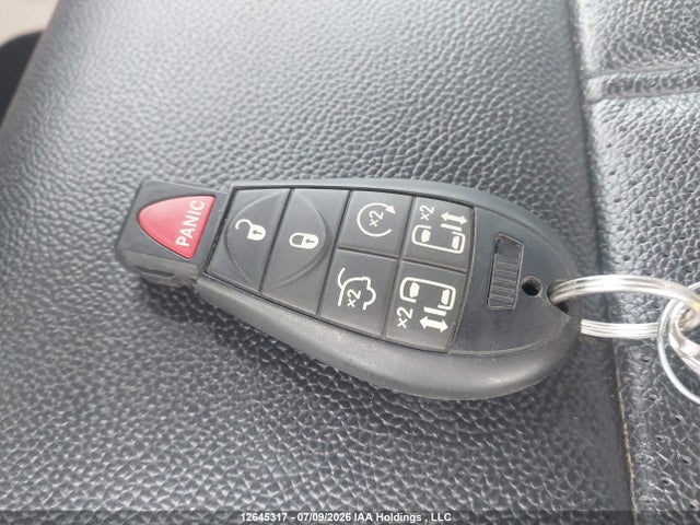 Продаж на аукціоні авто 2015 Dodge Grand Caravan Crew, vin: 2C4RDGDG8FR616765, номер лоту: 12645317