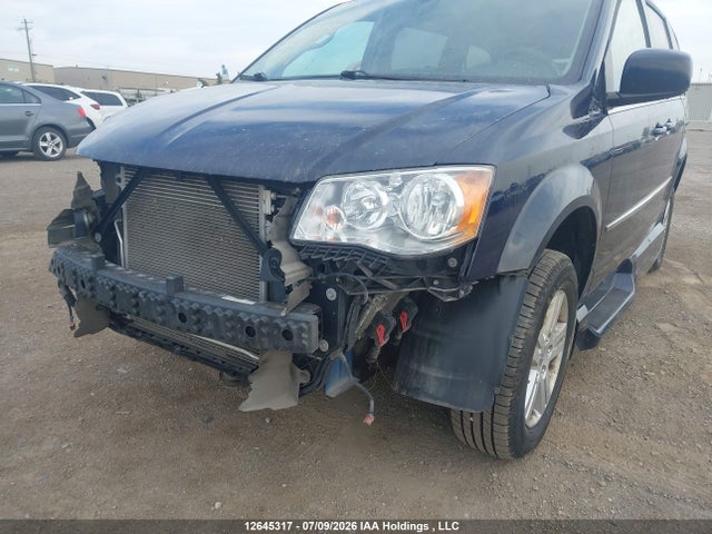 Продаж на аукціоні авто 2015 Dodge Grand Caravan Crew, vin: 2C4RDGDG8FR616765, номер лоту: 12645317