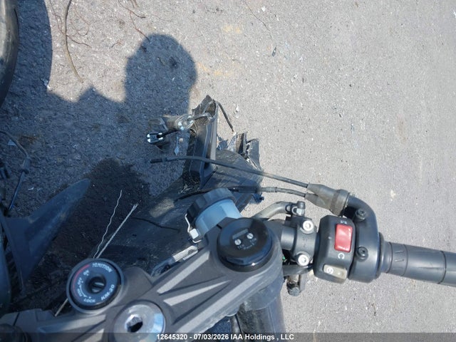 2025 Kawasaki Zx636 K მანქანა იყიდება აუქციონზე, vin: JKBZXJJ15SA025639, აუქციონის ნომერი: 12645320