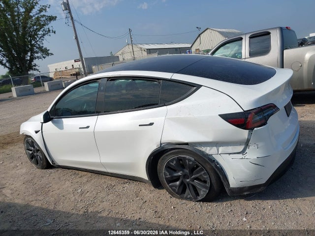 Tesla Model Y Long Range/rwd 2024 LRWYGDFD3RC673048 Image 13