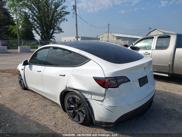Tesla Model Y Long Range/rwd 2024 LRWYGDFD3RC673048 Image 3