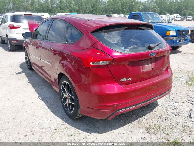 Ford FOCUS SE 2017 1FADP3K24HL293432 Image 3