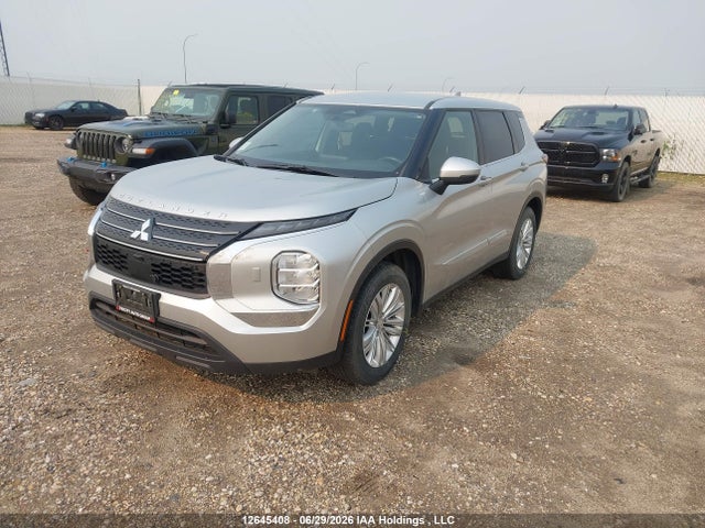 12645408 :رقم المزاد ، JA4J4UA83RZ617416 vin ، 2024 Mitsubishi Outlander Es مزاد بيع