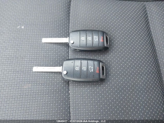 KIA Rondo 2014 KNAHT8A3XE7048313 Image 11