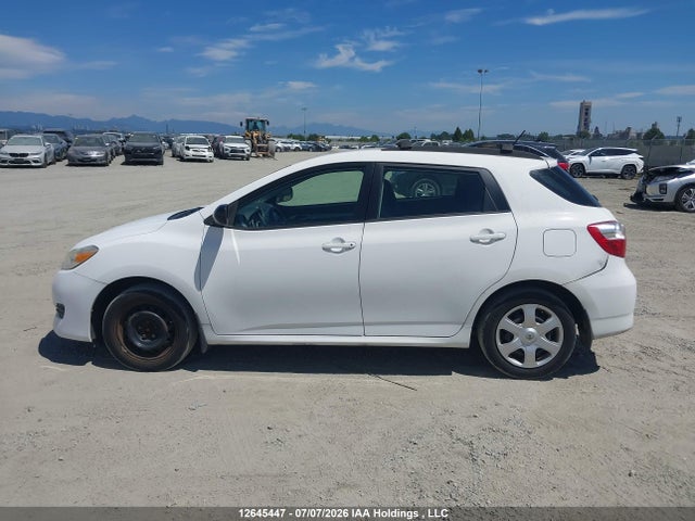 2010 Toyota Matrix მანქანა იყიდება აუქციონზე, vin: 2T1LE4EE3AC013990, აუქციონის ნომერი: 12645447