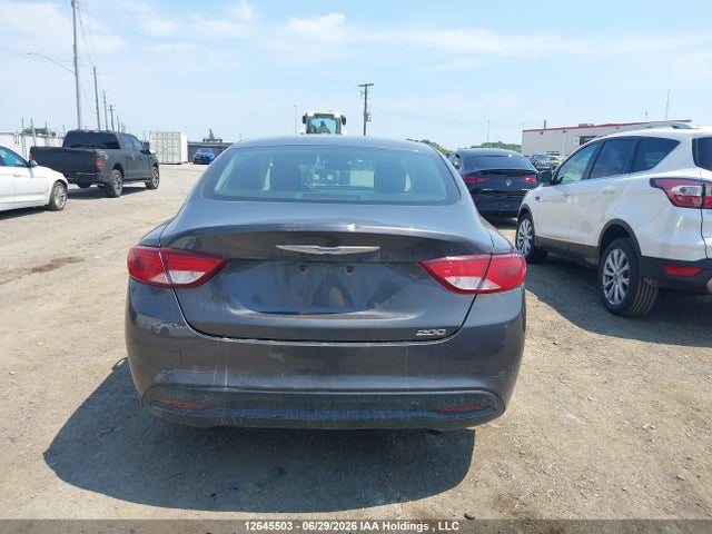 1C3CCCFB6FN755524 Chrysler 200 LX
