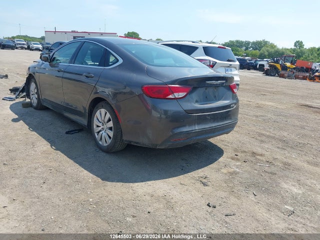 1C3CCCFB6FN755524 Chrysler 200 LX