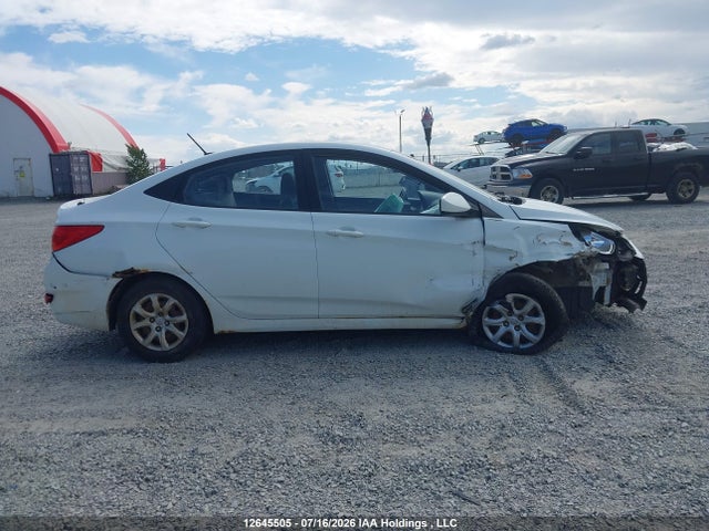 12645505 :رقم المزاد ، KMHCT4AE4DU297242 vin ، 2013 Hyundai Accent Gls/gs مزاد بيع