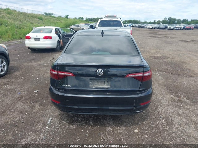 3VWE57BU8MM014325 Volkswagen Jetta Highline
