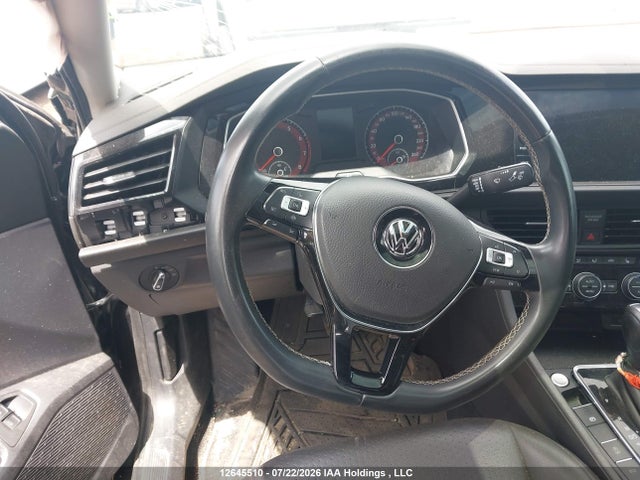 3VWE57BU8MM014325 Volkswagen Jetta Highline
