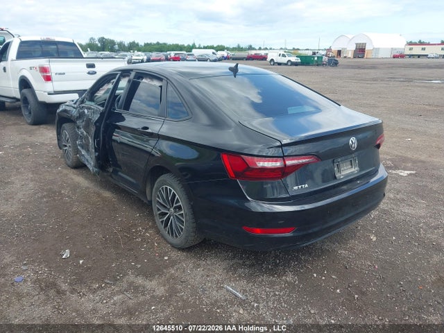 3VWE57BU8MM014325 Volkswagen Jetta Highline