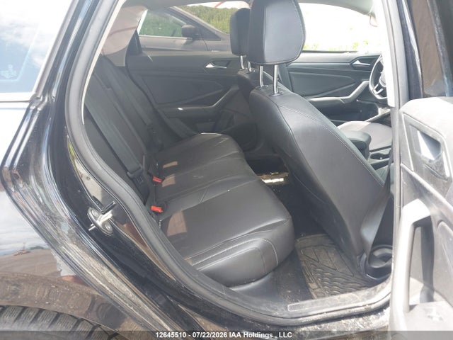 3VWE57BU8MM014325 Volkswagen Jetta Highline