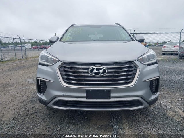 KM8SMDHF9JU275451 Hyundai Santa Fe Se