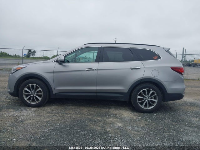 KM8SMDHF9JU275451 Hyundai Santa Fe Se