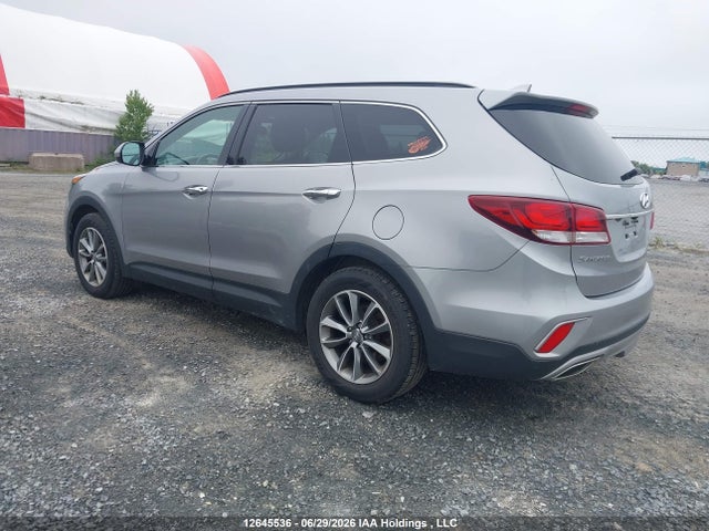 KM8SMDHF9JU275451 Hyundai Santa Fe Se