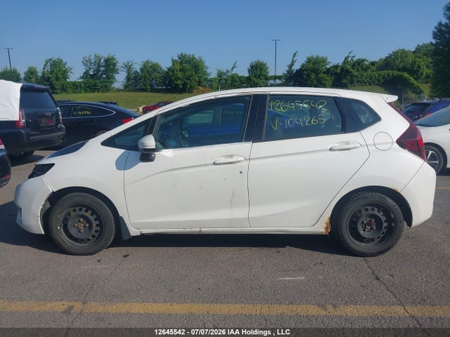 Honda Fit 2016 3HGGK5H58GM104265 Image 15