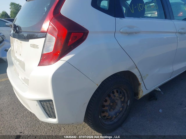 Honda Fit 2016 3HGGK5H58GM104265 Image 21