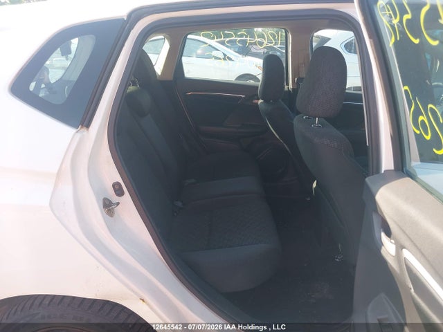 Honda Fit 2016 3HGGK5H58GM104265 Image 8
