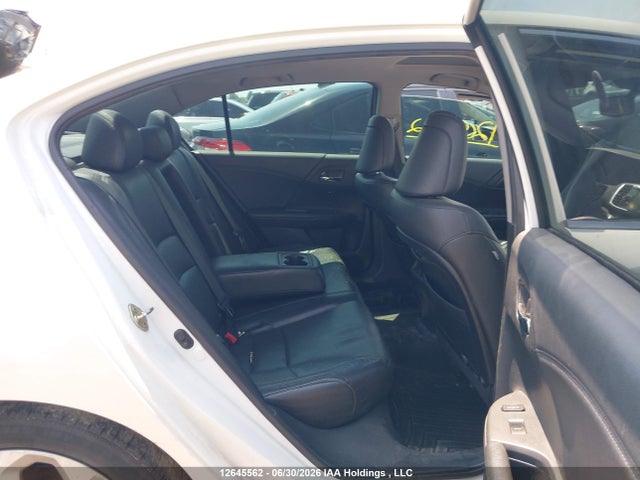 Honda Accord Touring 2014 1HGCR2F92EA804047 Image 8