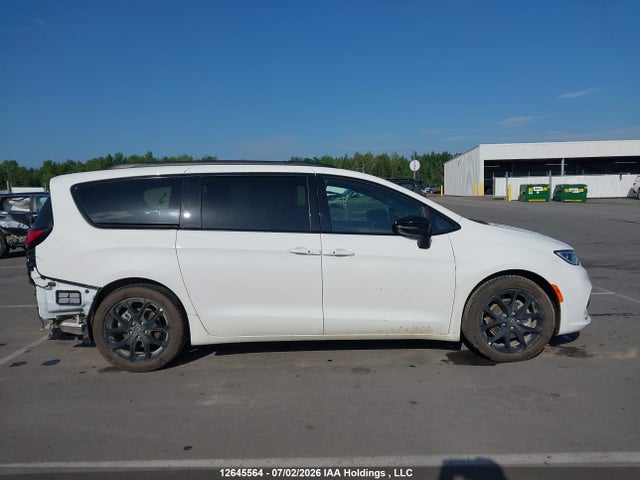 2C4RC1GG7TR274295 Chrysler Pacifica Limited