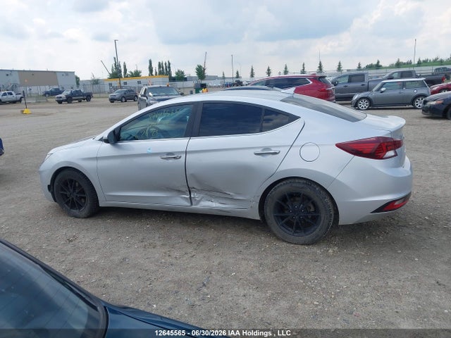 Продажа на аукционе авто 2019 Hyundai Elantra Luxury, vin: KMHD84LF3KU748816, номер лота: 12645565