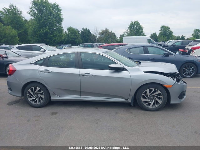 Honda CIVIC EX 2018 2HGFC2F81JH039852 Image 13