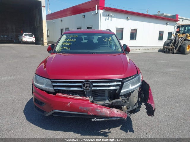 3VV0B7AX4JM077856 Volkswagen TIGUAN S