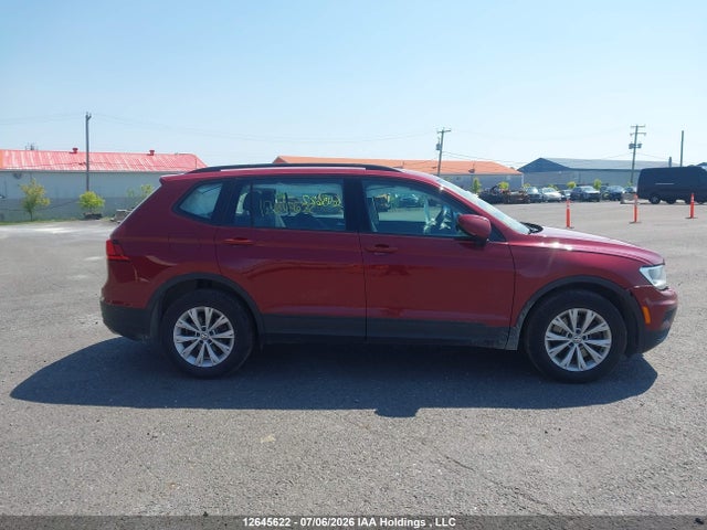 3VV0B7AX4JM077856 Volkswagen TIGUAN S
