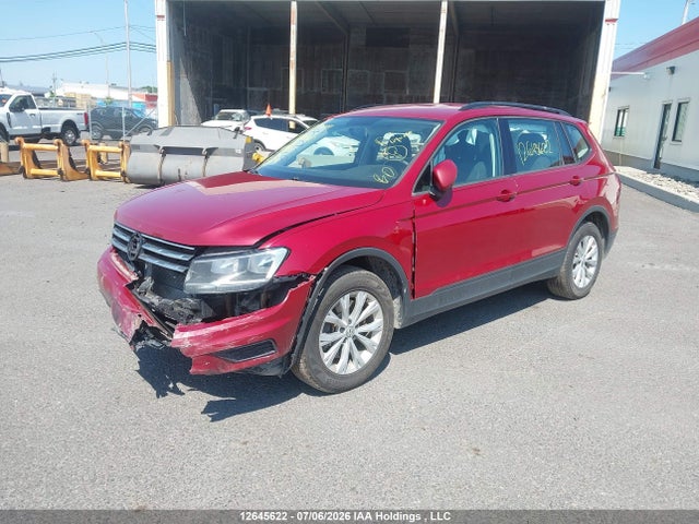 3VV0B7AX4JM077856 Volkswagen TIGUAN S