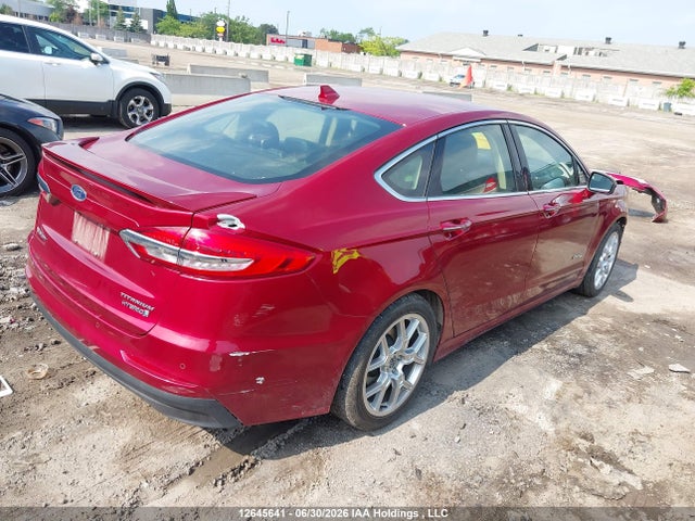 3FA6P0RU0KR211767 Ford Fusion Titanium