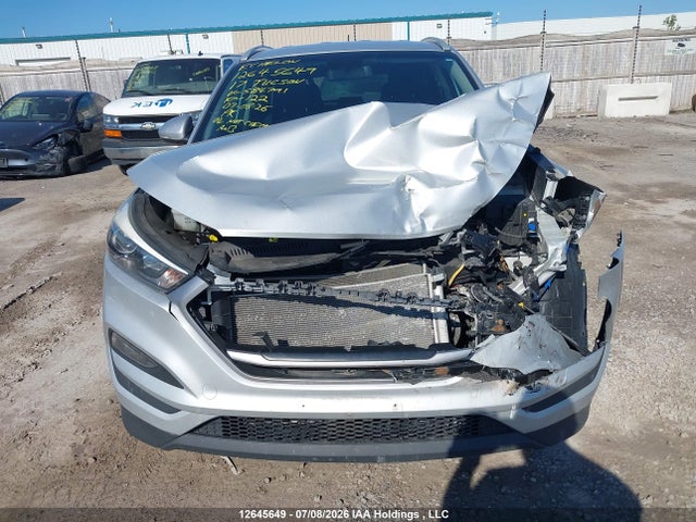 2017 Hyundai Tucson Limited/sport And Eco/se მანქანა იყიდება აუქციონზე, vin: KM8J33A46HU584791, აუქციონის ნომერი: 12645649