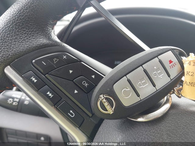 3N1CP5DV9NL523641 Nissan KICKS SR