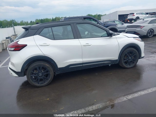 3N1CP5DV9NL523641 Nissan KICKS SR