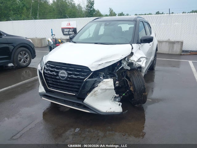 3N1CP5DV9NL523641 Nissan KICKS SR