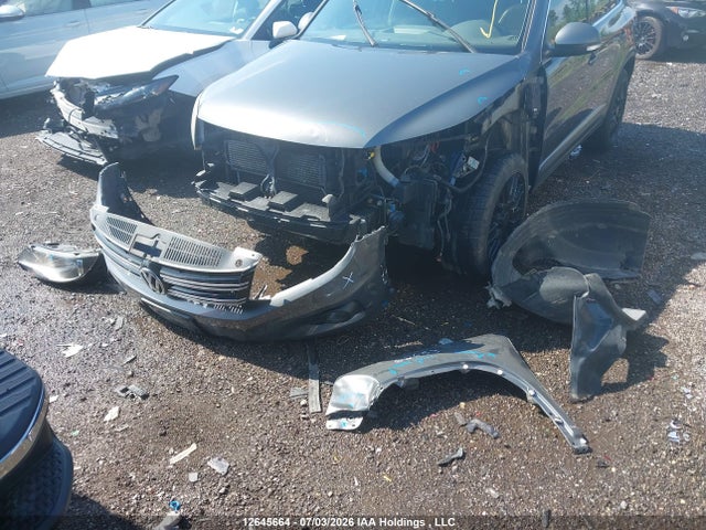 WVGJV7AX0FW534868 Volkswagen Tiguan S/se/sel/r-line