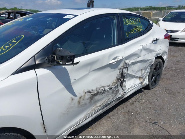 2011 Hyundai Elantra Gls მანქანა იყიდება აუქციონზე, vin: 5NPDH4AE3BH029882, აუქციონის ნომერი: 12632217