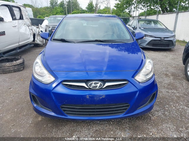 12645673 :رقم المزاد ، KMHCT5AE7DU096179 vin ، 2013 Hyundai Accent مزاد بيع