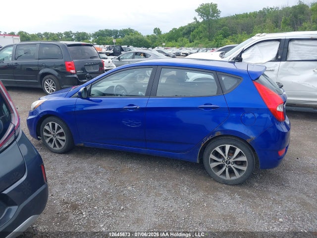12645673 :رقم المزاد ، KMHCT5AE7DU096179 vin ، 2013 Hyundai Accent مزاد بيع