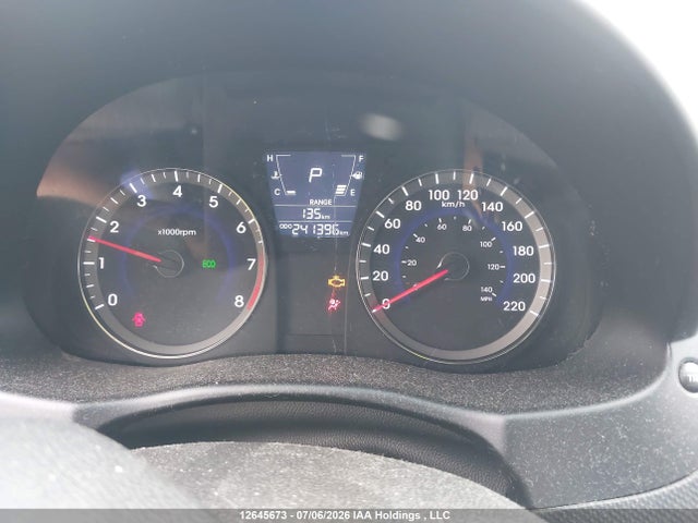 12645673 :رقم المزاد ، KMHCT5AE7DU096179 vin ، 2013 Hyundai Accent مزاد بيع