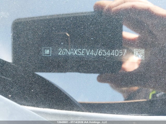 2GNAXSEV4J6344057 Chevrolet EQUINOX LT