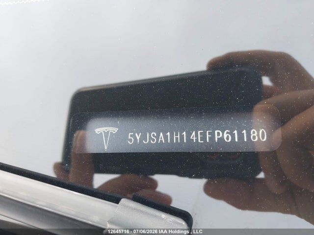 12645716 :رقم المزاد ، 5YJSA1H14EFP61180 vin ، 2014 Tesla Model S مزاد بيع
