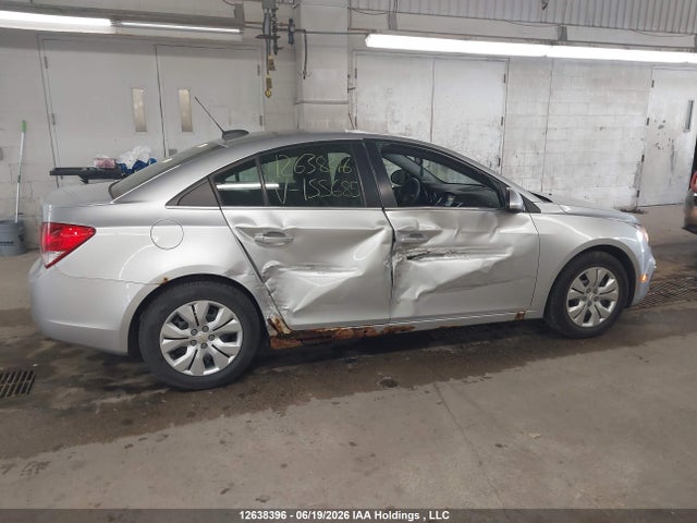 Продажа на аукционе авто 2016 Chevrolet Cruze Limited 1lt, vin: 1G1PE5SB0G7155685, номер лота: 12638396