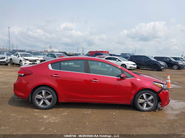 12645740 :رقم المزاد ، 3KPFL4A89JE231453 vin ، 2018 Kia Forte مزاد بيع