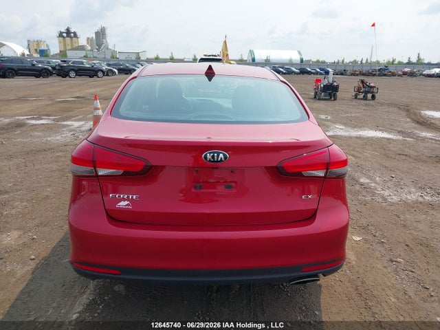 12645740 :رقم المزاد ، 3KPFL4A89JE231453 vin ، 2018 Kia Forte مزاد بيع