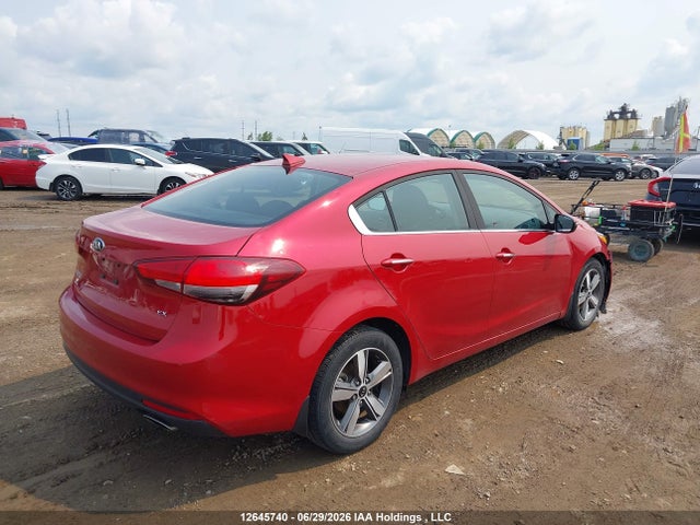 12645740 :رقم المزاد ، 3KPFL4A89JE231453 vin ، 2018 Kia Forte مزاد بيع
