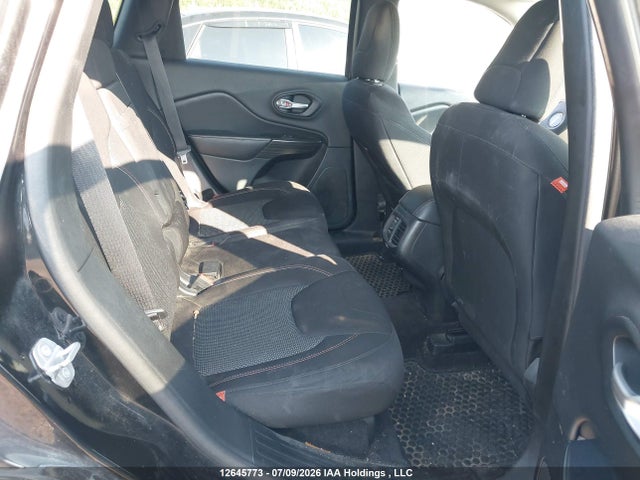Jeep Cherokee North 2016 1C4PJMCS4GW315889 Image 8
