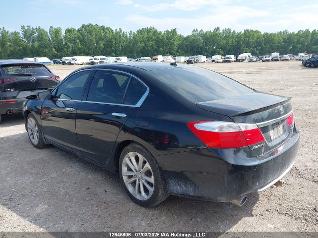 Продажа на аукционе авто 2015 Honda Accord Touring V6, vin: 1HGCR3F92FA801494, номер лота: 12645806