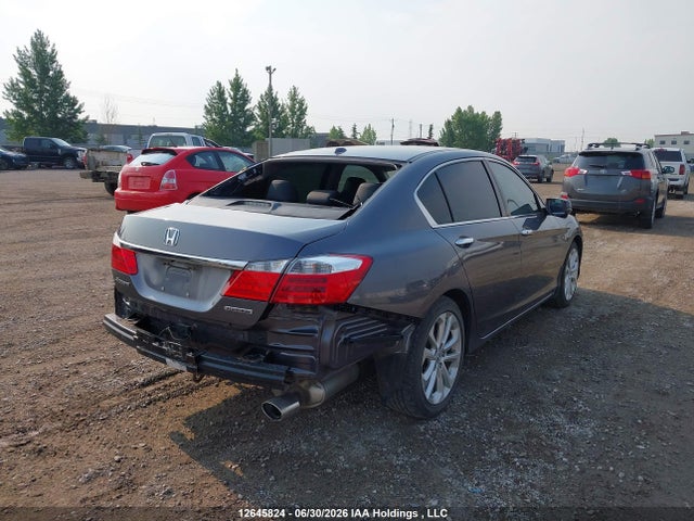Продаж на аукціоні авто 2015 Honda Accord Touring, vin: 1HGCR2F94FA810871, номер лоту: 12645824